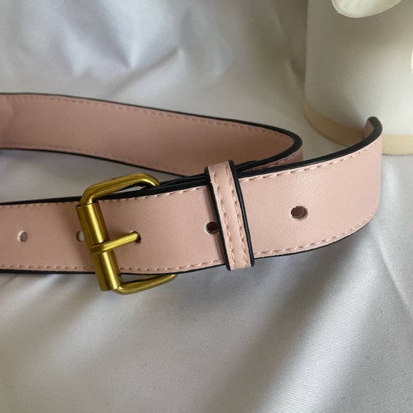 Pink Pleated Bum Bag - Picture 3 of 3